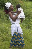 4: Mother and baby Fon in Abomey