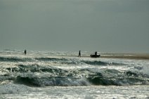 3: Fishers in  Barra beach (Inhambane)