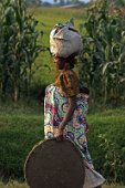 23: Tutsi girl in Ruhengeri outskirts